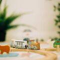 Bigjigs Toys Holzeisenbahngleis am Wald