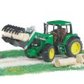 Bruder Traktor JOHN DEERE 6920 mit Frontlader