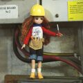 Lottie Doll Junge Erfinderin