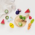 Le Toy Van Obst und Gemüseschneider mit Schneidebrett
