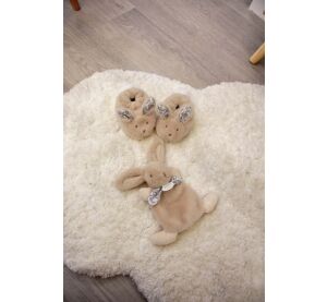 Doudou Geschenkset beige Plüschhase und Schuhe
