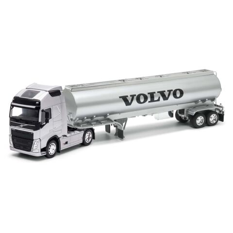 Welly VOLVO FH OIL TANKER 1:32 Silber