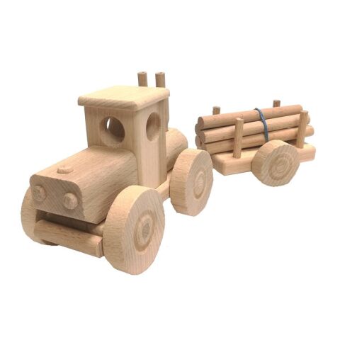 Ceeda Cavity Großer Traktor mit Baumstämmen - natur